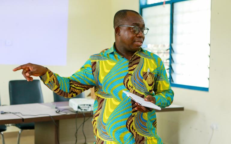 Dr. Kwadwo Adofo is presenting at the engagement session