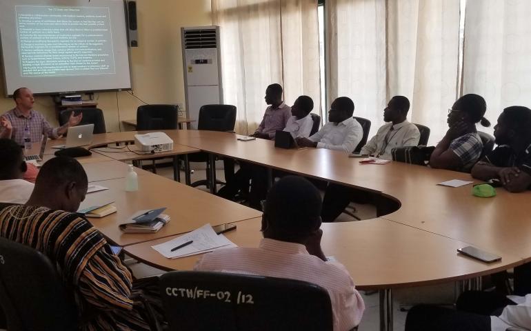 Professor Jon Wietholter training in session